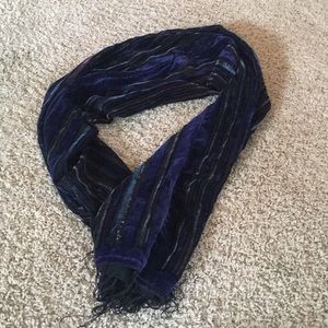 Velvet scarf